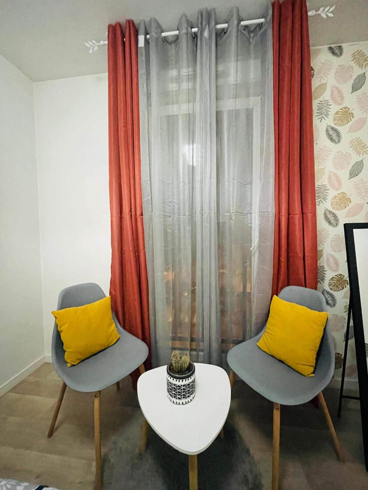 Апартаменты La Chambre Сен-Дени Экстерьер фото